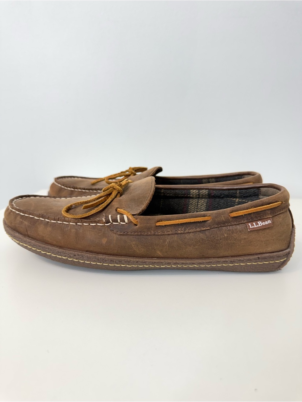 L.L. Bean Brown Hand Sewn Leather Slippers Flannel Lined Men’s Size 10 Classic - Picture 6 of 13